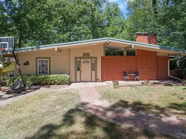 2100 Sutphin Dr, Sanford, NC 27330