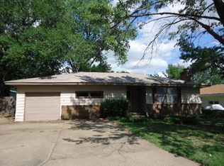 2201 Joe St, Ponca City, OK 74601