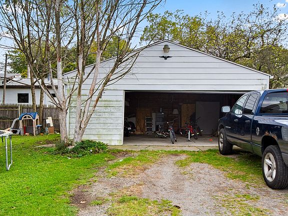4th image of 54 E Whitney Ave