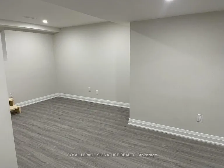 806 Envoy Dr — Photo 5