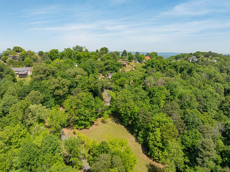 77th image of 2910 Crest Terrace Dr