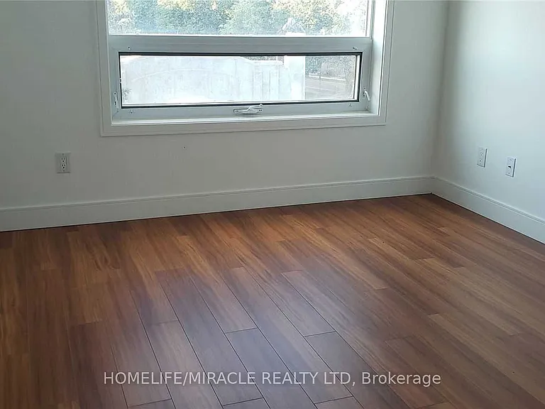 1 Wellington St #318 — Photo 16