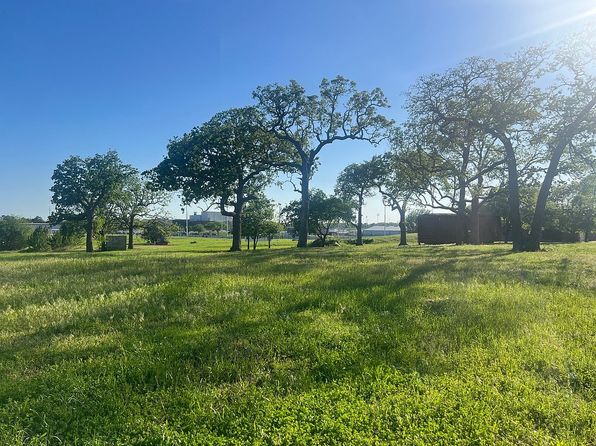 3000 Oak Tree Dr, Ardmore, OK 73401
