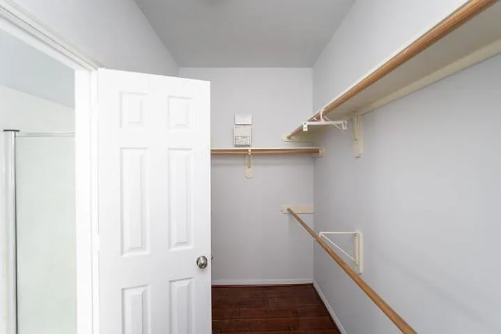 2322 Cool Springs Ln — Photo 30