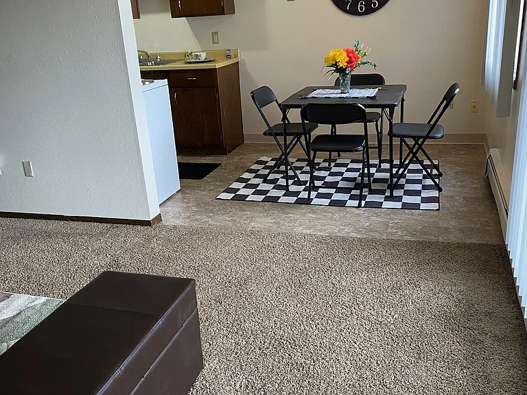 Amberwood Apartments — Photo 5