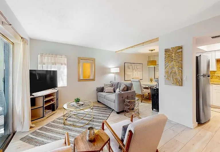 2900 Lichen Ln #B — Photo 5