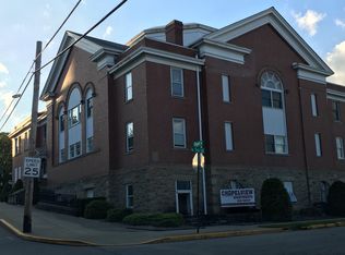 502 Depot St APT 10, Youngwood, PA 15697