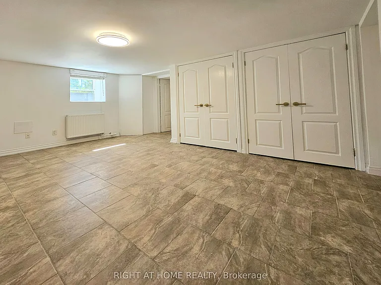 263 Keele St — Photo 18