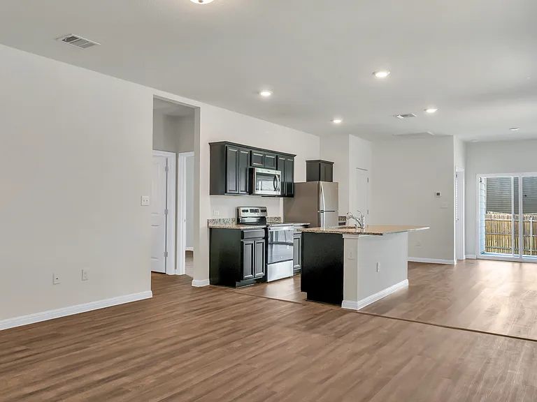 360 Bell Rings Dr — Photo 2