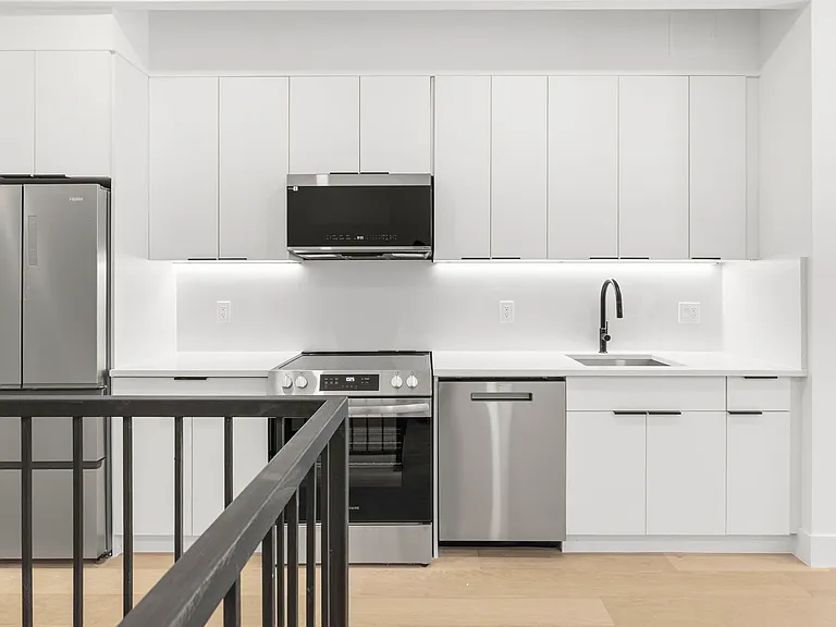 29 Fayette St #1 — Photo 3