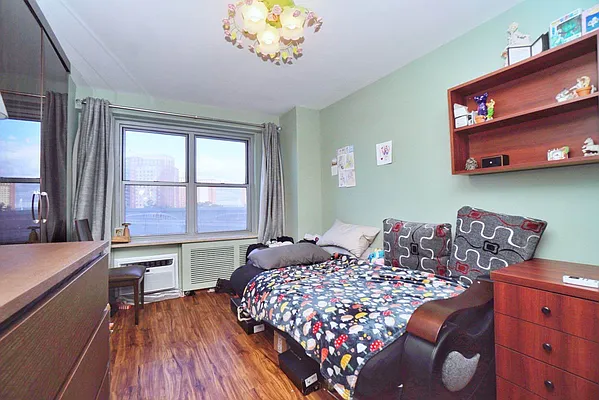 Sold by Remax Edge | media 19