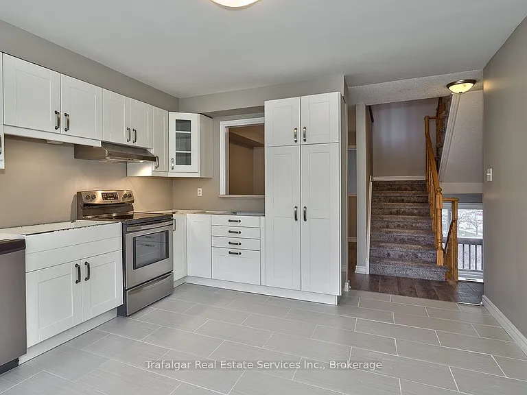 1100 Queens Ave #17 — Photo 9