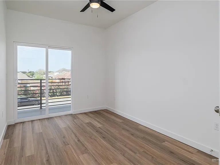 2629 Warbler Ave — Photo 16