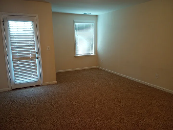 48 Hatfield Way — Photo 40