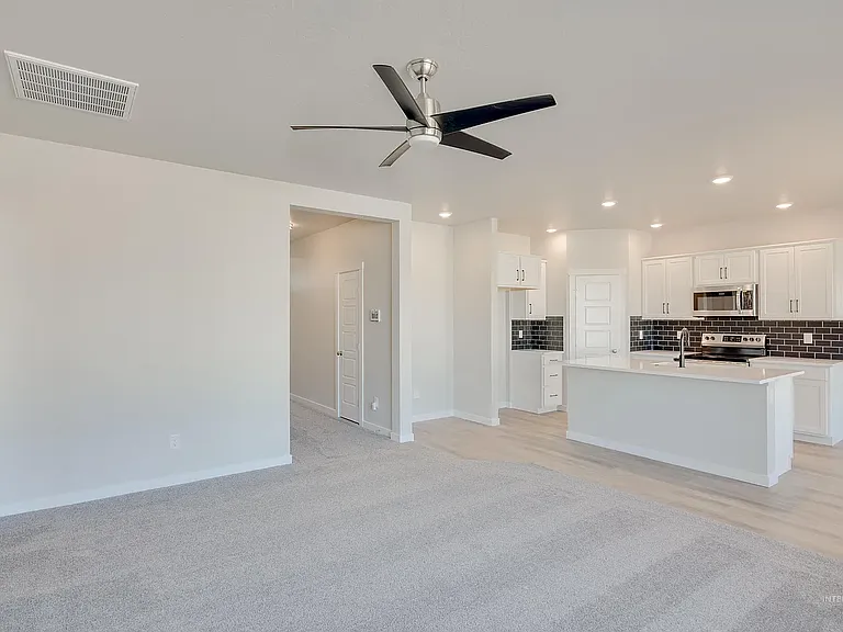 5062 W Avilla Dr — Photo 12