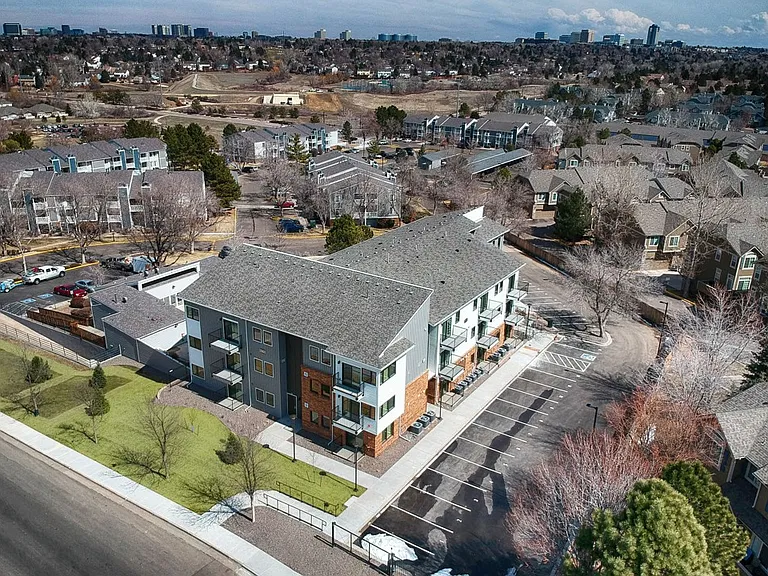 Villas at Holly | Centennial, Co. Apartments