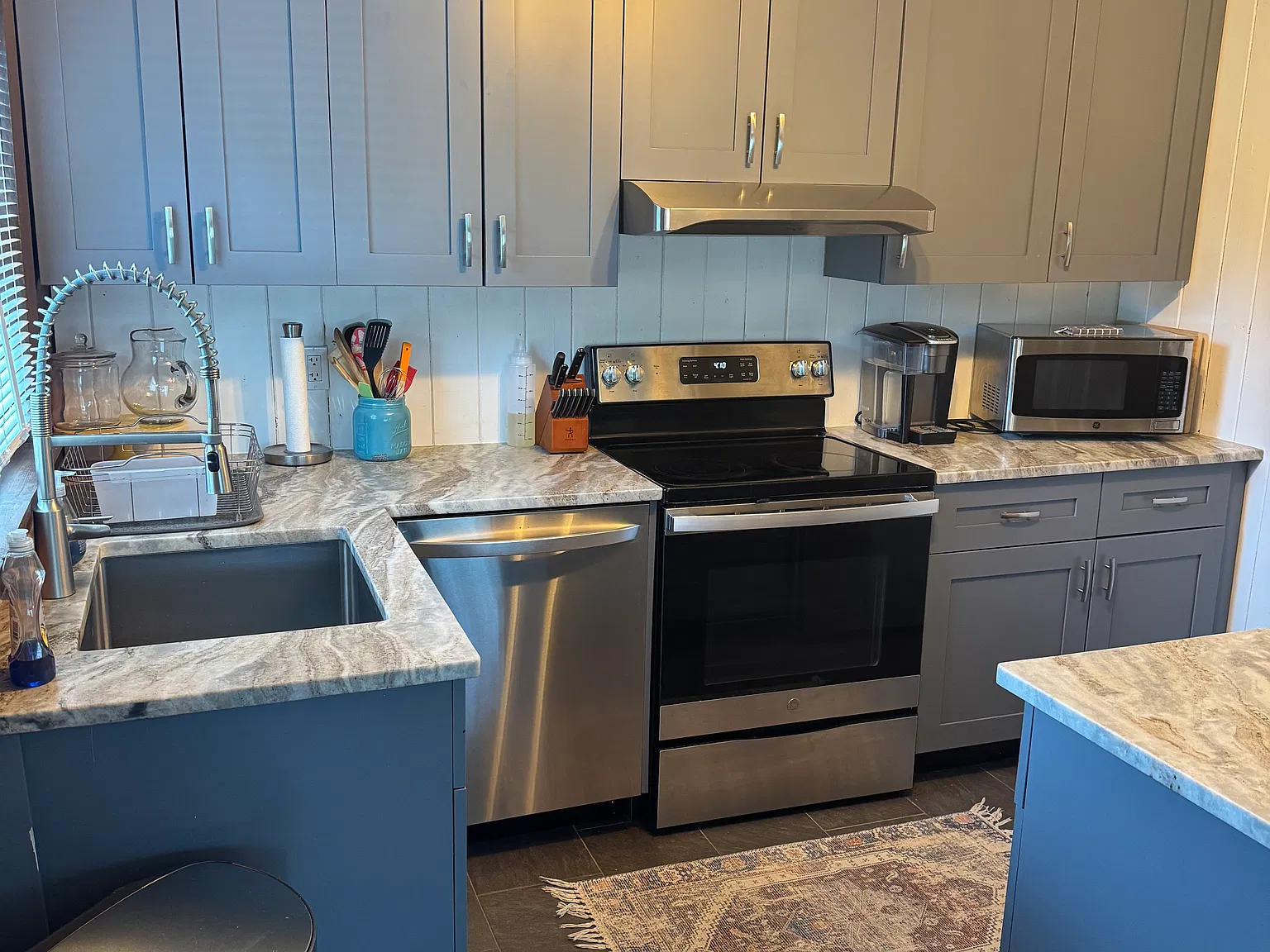 3 bed, 1100 sqft, $2,750 — Photo 4