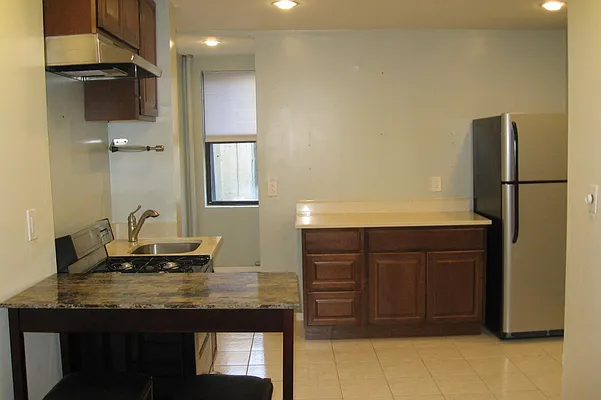 Rented by Corcoran | media 24