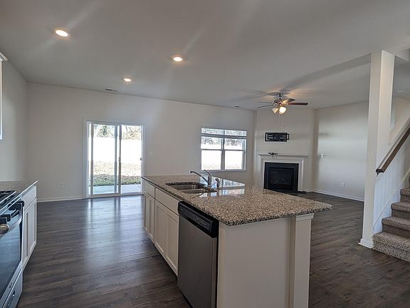 5th image of 4754 Willow Bluff Cir