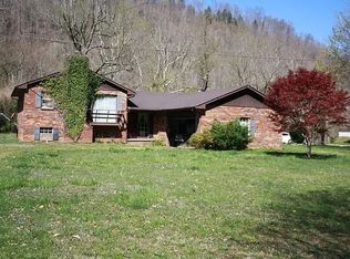 324 Elk River Rd, Procious, WV 25164