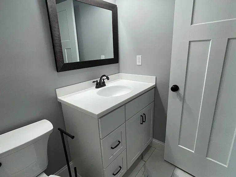 196 Rembrandt Dr — Photo 12