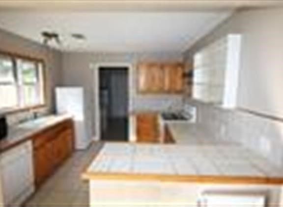 5th image of 775 Callaway Dr