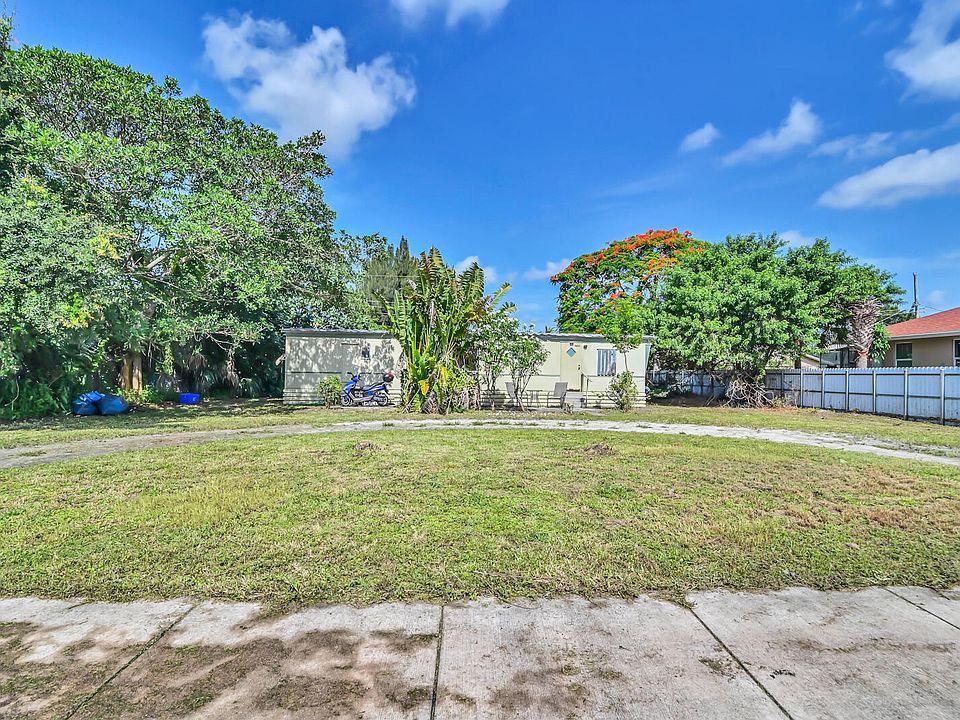 1st image of 1693 W Breezy Lane