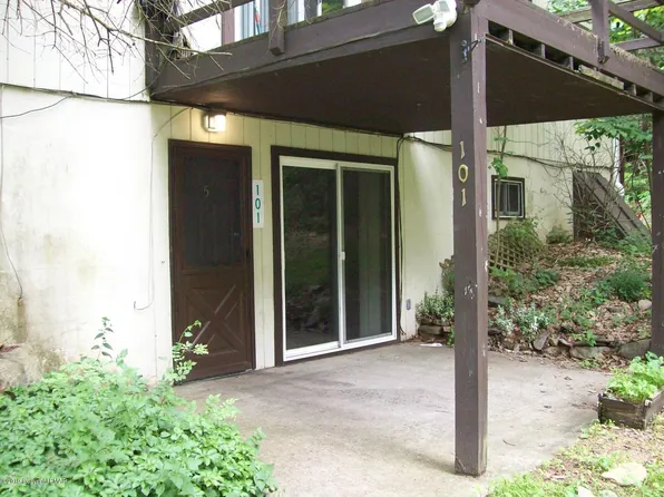 14 Villas Rd #5, Mount Pocono, PA 18344