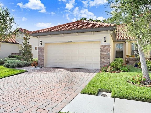 3rd image of 4124 SOLAMOR STREET