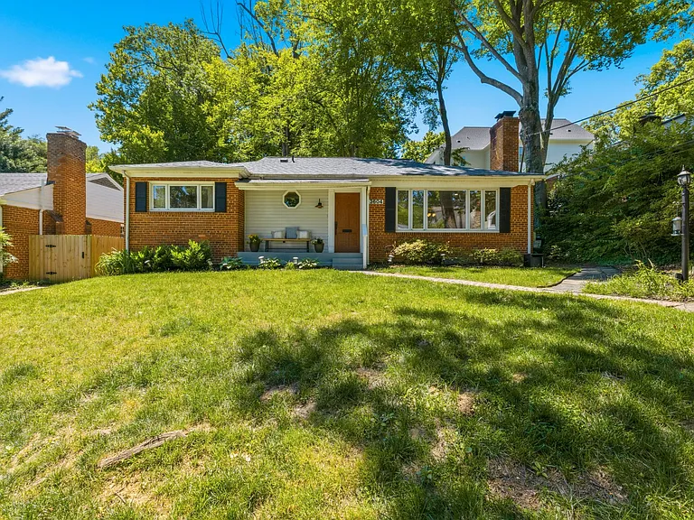 3604 Husted Dr — Photo 1