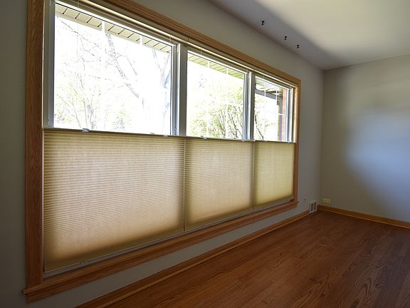 5th image of 739 S Evergreen Ave