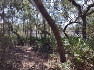 89 Tucker Lake Rd, Melrose, FL 32666