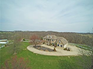390 Old Hickory Ridge Rd, Washington, PA 15301