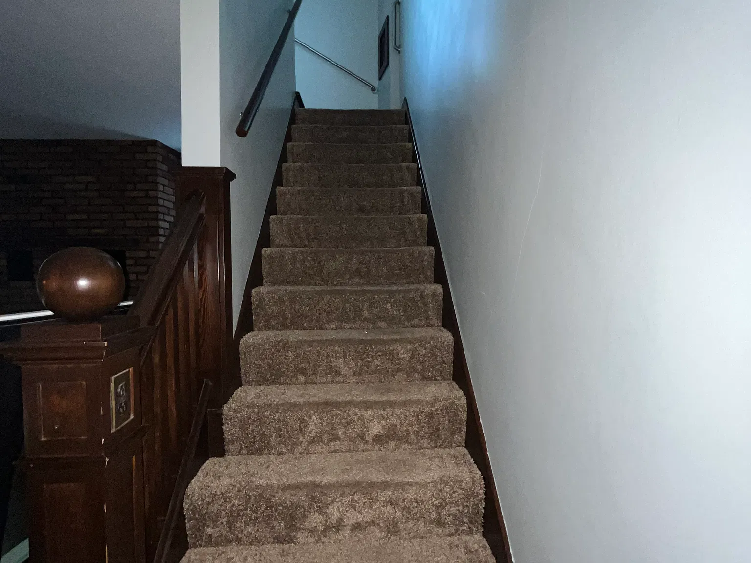 2 bed, 2300 sqft, $1,700 — Photo 2
