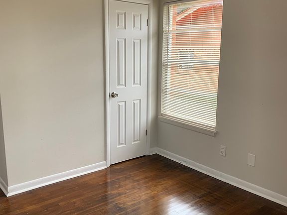 5th image of 112 N Crescent Dr