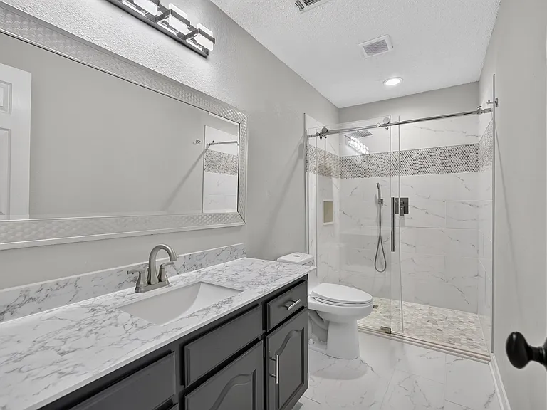 3113 Lochaven Dr — Photo 25