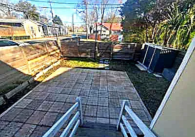602 E 34th St — Photo 12
