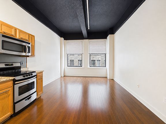 5th image of 1600 Chestnut St #503