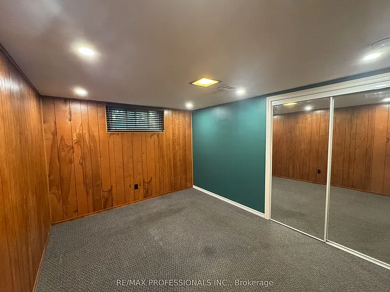 102 Paulart Dr #BASEMENT — Photo 19