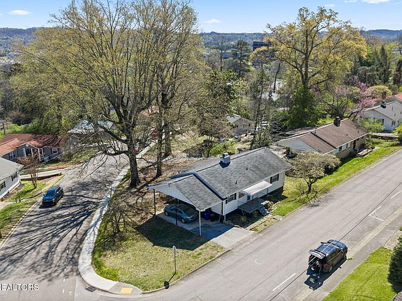 5th image of 101 Glendale Ln