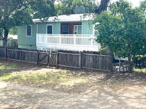 1605 Mesa St, Redding, CA 96001