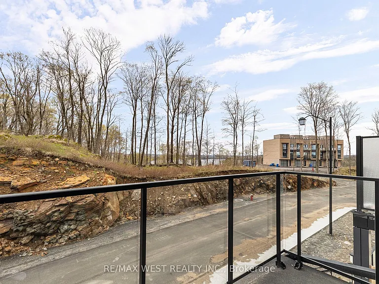 119 Town Line Rd E #D208 — Photo 21