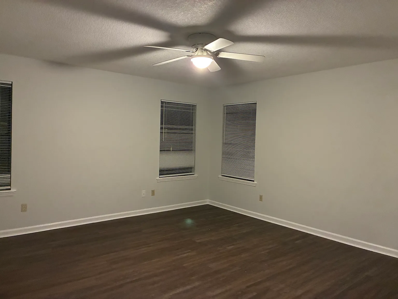 3 bed, 1500 sqft, $3,200 — Photo 4