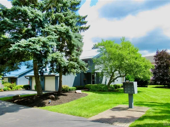 714 Tuscarora St, Lewiston, NY 14092