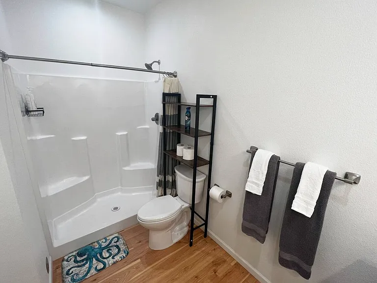 402 Mountain View Dr — Photo 12