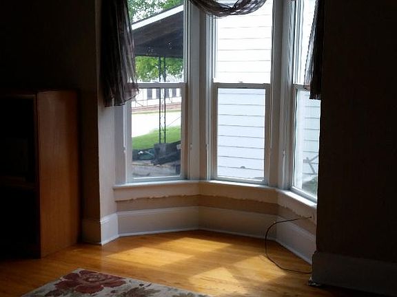 Great bay window.
