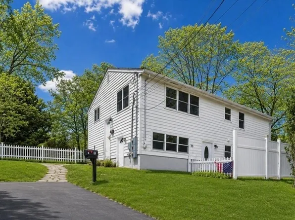 150 Grove St, West Roxbury, MA 02132