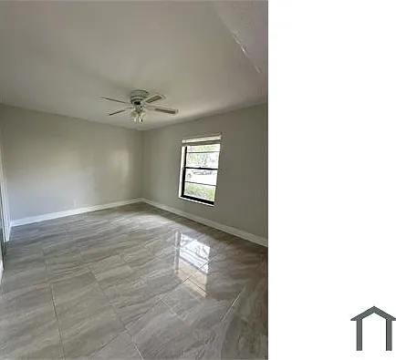9911 Three Lakes Cir — Photo 32