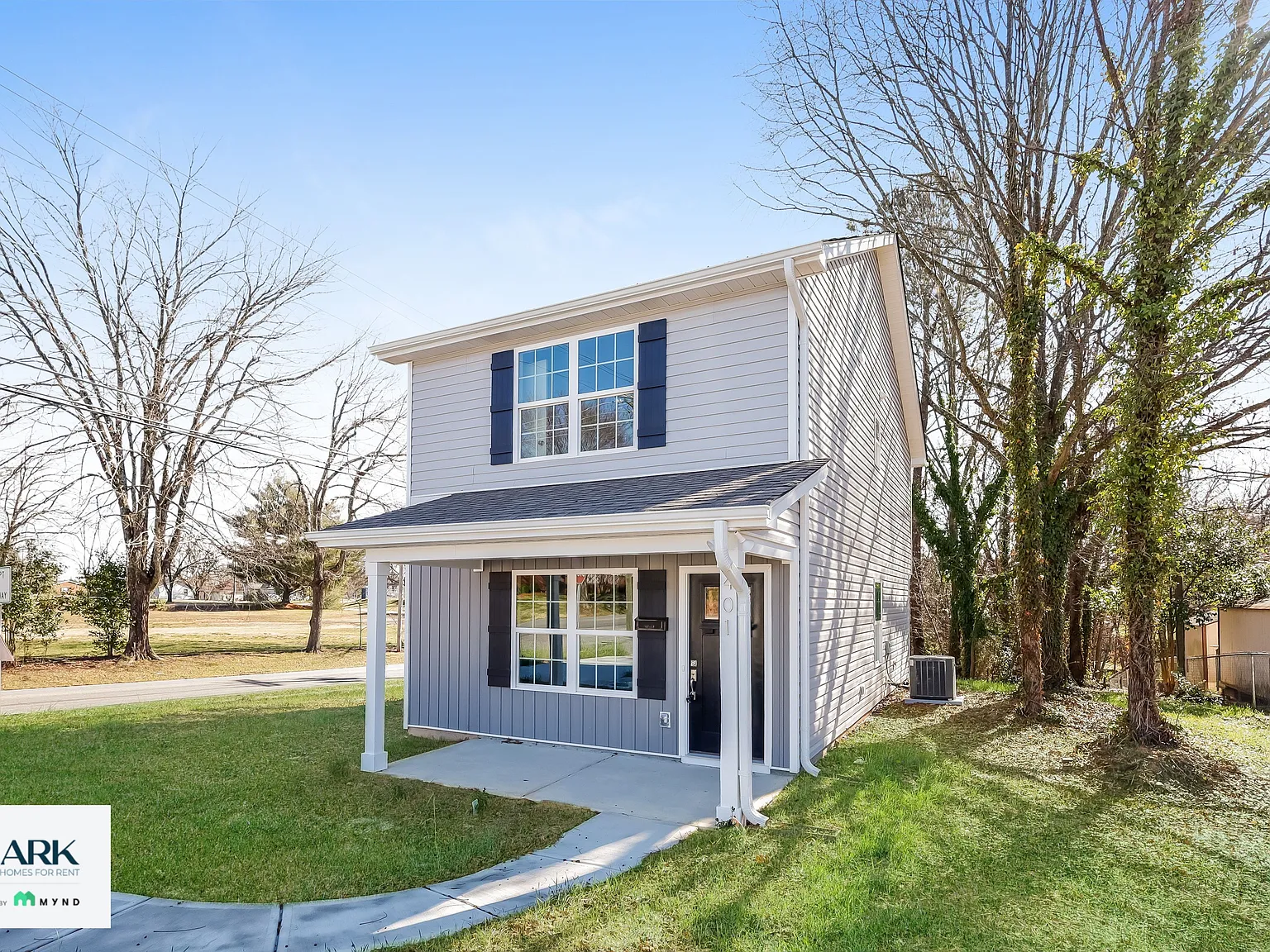 3 bed, 2.5 bath, 1286 sqft, $1,549 — Photo 2