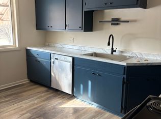 33 Grandview Rd APT B, Hummelstown, PA 17036